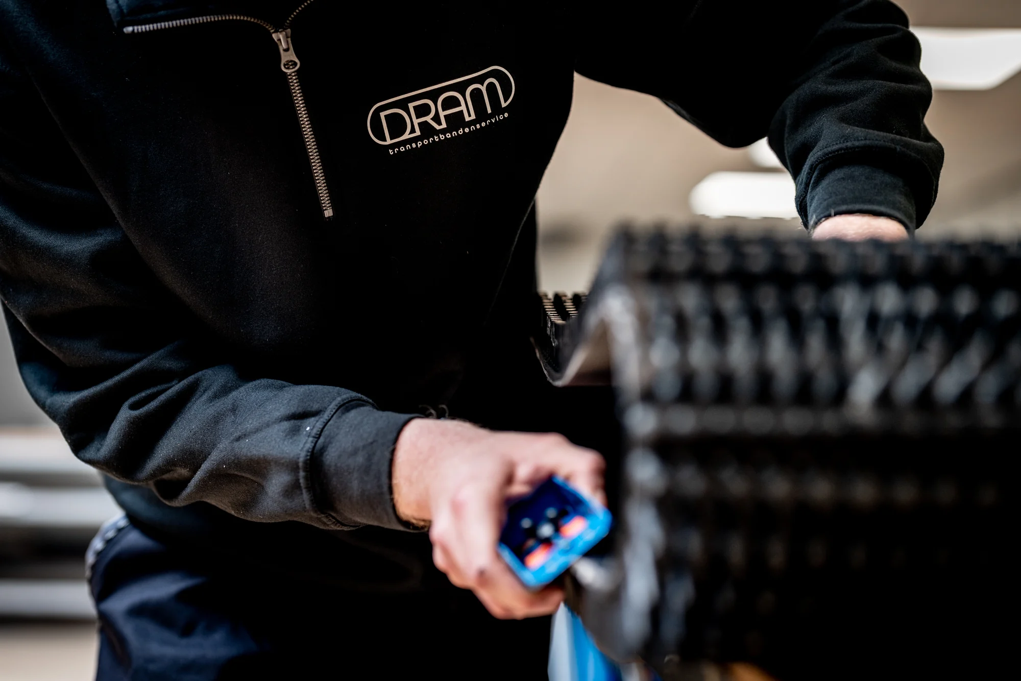 DRAM transportbanden, rollen en service in de praktijk